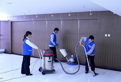煙臺吉宏物業保潔公司提供保潔清洗服務